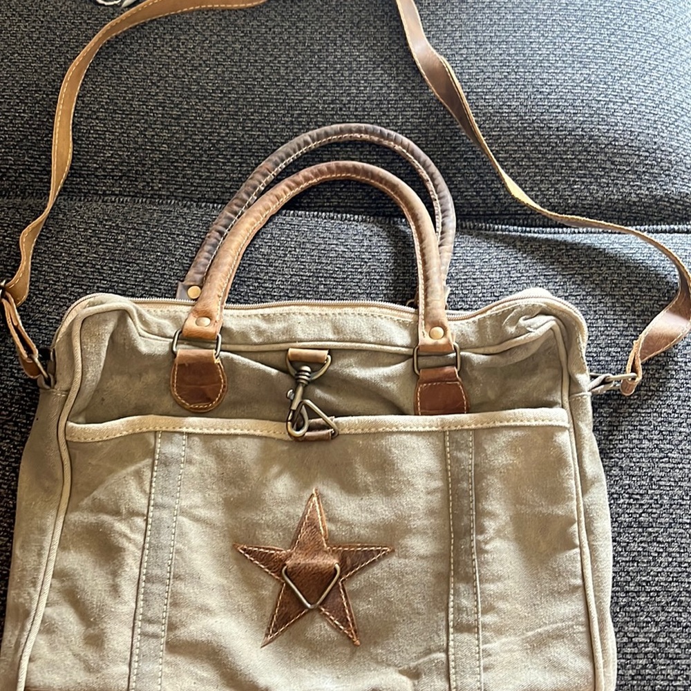 Fun messenger bag